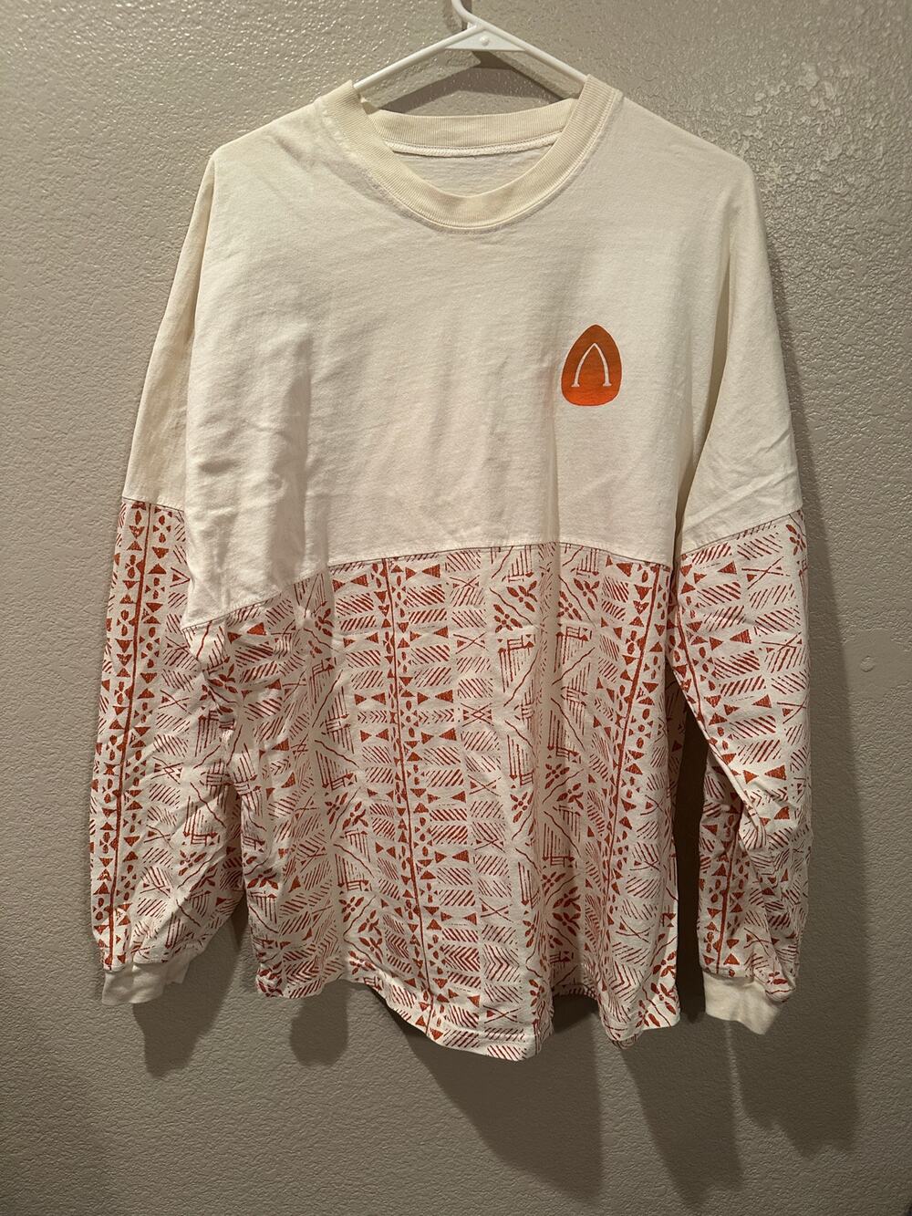 NWOT Disney Parks Aulani Resorts Spirit of Aloha Hawaii Jersey L